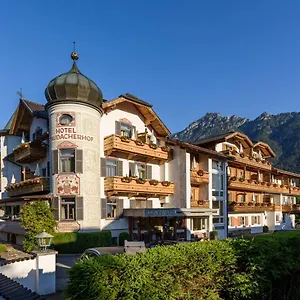 4* Hotel Staudacherhof History & Lifestyle
